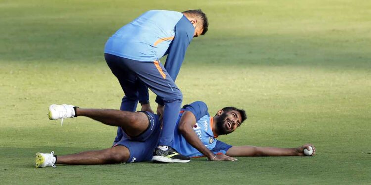 ಬೂಮ್ರಾಗೆ ಬೆನ್ನು ನೋವು : ವರ್ಷದಲ್ಲಿ 4ನೇ ಬಾರಿಗೆ ತಂಡದಿಂದ ಔಟ್