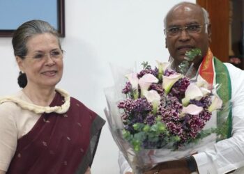 ರಜಾಕಾರರ ದಾಳಿಯಲ್ಲಿ ಬೆಂದು ಹೋಗಬೇಕಿದ್ದ ಕಂದ.. ಈಗ ಕಾಂಗ್ರೆಸ್ ಅಧ್ಯಕ್ಷ..!