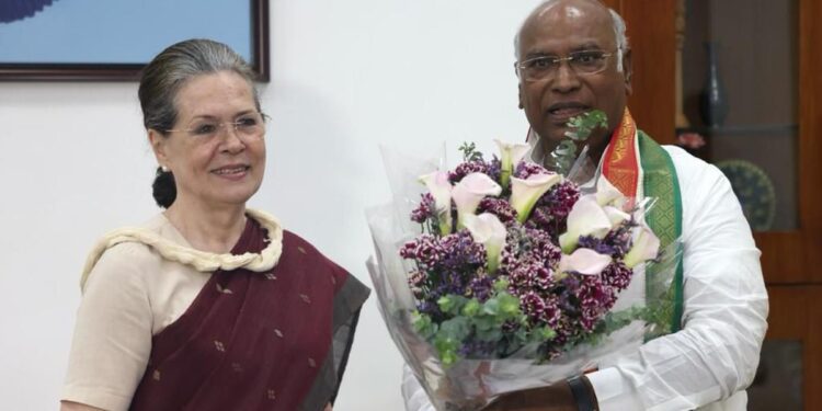 ರಜಾಕಾರರ ದಾಳಿಯಲ್ಲಿ ಬೆಂದು ಹೋಗಬೇಕಿದ್ದ ಕಂದ.. ಈಗ ಕಾಂಗ್ರೆಸ್ ಅಧ್ಯಕ್ಷ..!