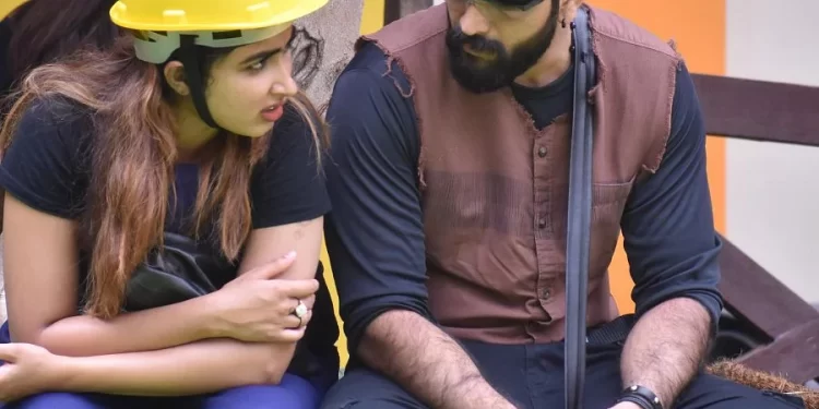 ಮಿತಿಮೀರಿದ ರೊಮ್ಯಾನ್ಸ್ : ಸಾನ್ಯಾ-ರೂಪೇಶ್‍ಗೆ ಕಿಚ್ಚನ ವಾರ್ನಿಂಗ್