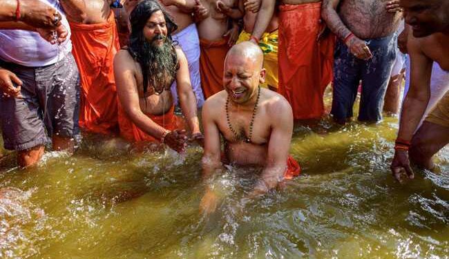 ತ್ರಿವೇಣಿ ಸಂಗಮದಲ್ಲಿ ಕುಂಭ ಮೇಳ ಸಂಭ್ರಮ : ನಾಳೆ ಯೋಗಿ ಆದಿತ್ಯನಾಥ್ ಆಗಮನ