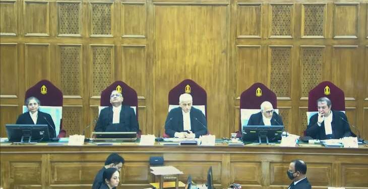 ಬಡವರಿಗೆ 10% ಮೀಸಲಾತಿ : ಆರ್ಥಿಕವಾಗಿ ಹಿಂದುಳಿದವರು ಎಂದರೆ ಯಾರು?