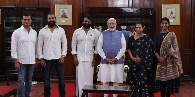 ಏರೋ ಇಂಡಿಯಾ 2023 : ಪ್ರಧಾನಿ ಮೋದಿ ಜೊತೆ ಡಿನ್ನರ್. ಯಶ್, ರಿಷಬ್, ಅಶ್ವಿನಿ ಪುನೀತ್ ಇತರರು ಭಾಗಿ.