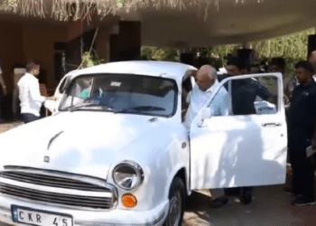 ಯಡಿಯೂರಪ್ಪ ಅದೃಷ್ಟದ ಅಂಬಾಸಿಡರ್ ಕಾರು.. ವಿಜಯೇಂದ್ರಗೂ ತಂದ್ ಕೊಡುತ್ತಾ ಲಕ್..?