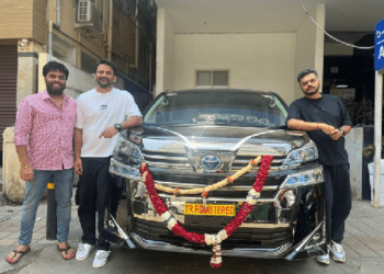 ಹೊಯ್ಸಳ ನಿರ್ಮಾಪಕರಿಂದ ಕಾರ್ ಗಿಫ್ಟ್ : ರಮ್ಯಾ ಡಿಮ್ಯಾಂಡ್.. ಐಸ್`ಕ್ರೀಂ ಕೊಡಿಸ್ತಾರಾ ಡಾಲಿ ಧನಂಜಯ..?