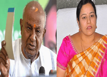 ಕುಮಾರಸ್ವಾಮಿ ಪರ ನಿಂತ ದೇವೇಗೌಡ : ಹಠ ಬಿಟ್ಟಿಲ್ಲ ಭವಾನಿ ರೇವಣ್ಣ..!!