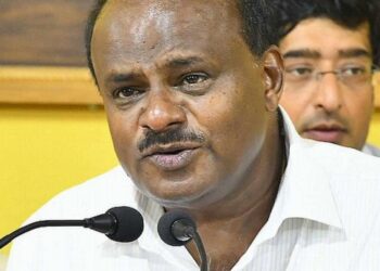 ದುಡ್ಡು ಕೊಟ್ಟರೆ ಜೆಡಿಎಸ್`ಗೆ ಜಾಸ್ತಿ ಸೀಟು : ಕುಮಾರಸ್ವಾಮಿ ಹೇಳಿದ ಸಮೀಕ್ಷೆ ಕಥೆ..!