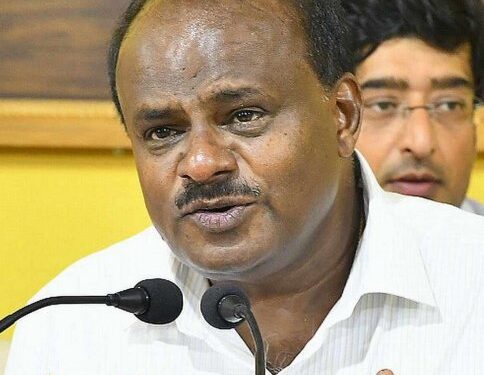 ದುಡ್ಡು ಕೊಟ್ಟರೆ ಜೆಡಿಎಸ್`ಗೆ ಜಾಸ್ತಿ ಸೀಟು : ಕುಮಾರಸ್ವಾಮಿ ಹೇಳಿದ ಸಮೀಕ್ಷೆ ಕಥೆ..!