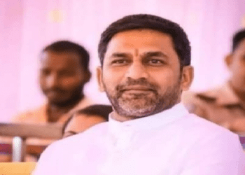 ಮೋದಿ-ದೇವೇಗೌಡರು ಒಪ್ಪಂದ ಮಾಡಿಕೊಂಡಿದ್ದಾರೆ. ಜೆಡಿಎಸ್`ಗೆ ವೋಟು ಹಾಕಿದರೂ ಬಿಜೆಪಿಗೆ ಹಾಕಿದಂತೆ : ಪ್ರೀತಂ ಗೌಡ