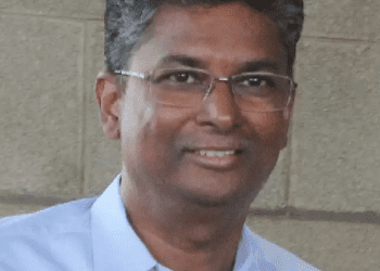 ಸ್ಮಶಾನ ಪೂಜೆಯೊಂದಿಗೇ ಪ್ರಚಾರಕ್ಕೆ ಚಾಲನೆ. ರಾಹುಕಾಲದಲ್ಲೇ ನಾಮಪತ್ರ : ಸತೀಶ್ ಜಾರಕಿಹೊಳಿ