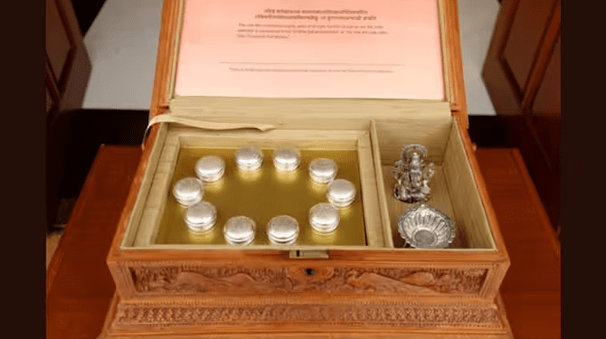 ಬೈಡನ್ ಸಾವಿರ ಹುಣ್ಣಿಮೆ & ನೀಲಿ ವಜ್ರದ ಲ್ಯಾಬ್ ಸೀಕ್ರೆಟ್..