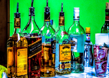 ಇಂಡಿಯಾದಲ್ಲೇ ಬ್ರಾಂಡ್ ಲಿಕ್ಕರ್ ರೇಟು ಕರ್ನಾಟಕದಲ್ಲಿ ಜಾಸ್ತಿ..!