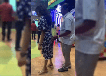 ಲುಲು ಮಾಲ್‌ʻನಲ್ಲಿ ಲೈಂಗಿಕ ದೌರ್ಜನ್ಯ : ೬೦ ವರ್ಷದ ನಿವೃತ್ತ ಶಿಕ್ಷಕ ಆರೋಪಿ..!