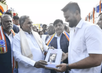 ಲಿಡ್‌ʻಕರ್‌ ಚಪ್ಪಲಿ, ಶೂಗಳಿಗೆ ಡಾಲಿ ಧನಂಜಯ ರಾಯಭಾರಿ : ಸಿಎಂ ಸಿದ್ದರಾಮಯ್ಯರಿಂದ ಘೋಷಣೆ : ಅಪ್ಪು, ರಾಜ್‌, ಶಿವಣ್ಣ ಹಾದಿಯಲ್ಲಿ ಡಾಲಿ ಧನಂಜಯ