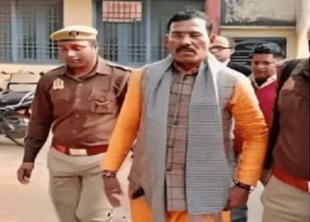 ಬಾಲಕಿ ಮೇಲೆ ರೇಪ್‌ : ಬಿಜೆಪಿ ಶಾಸಕನಿಗೆ 25 ವರ್ಷ ಜೈಲು : ಯೋಗಿ ಆದಿತ್ಯನಾಥ್‌ʻಗೆ ಕಪ್ಪು ಚುಕ್ಕೆ