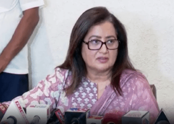 ಮಂಡ್ಯದಲ್ಲೇ ಸ್ಪರ್ಧೆ. ಕಾಂಗ್ರೆಸ್‌ ಆಹ್ವಾನ ಕೊಟ್ಟಿದೆ. ಇನ್ನೂ ನಿರ್ಧಾರ ಮಾಡಿಲ್ಲ : ಸುಮಲತಾ ಅಂಬರೀಷ್‌