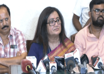 ಮೋದಿ ಆಶೀರ್ವಾದ ಇದೆ. ನಂಗೇ ಟಿಕೆಟ್‌ : ಸುಮಲತಾ. ಟಿಕೆಟ್‌ ಫೈನಲ್‌ ಆಗಿದೆ : ಜಿ ಟಿ ದೇವೇಗೌಡ