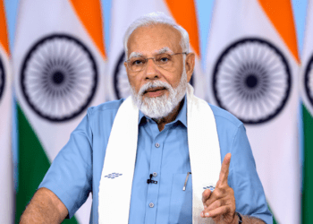 ಜೀ ನ್ಯೂಸ್‌ ಸಮೀಕ್ಷೆಯಲ್ಲೂ ಎನ್‌ʻಡಿಎಗೆ ಗೆಲುವು : ಮೋದಿಗೋಸ್ಕರ್‌ ವೋಟ್‌ ಹಾಕ್ತೀವಿ ಅಂದವ್ರು ಶೇ.52..!