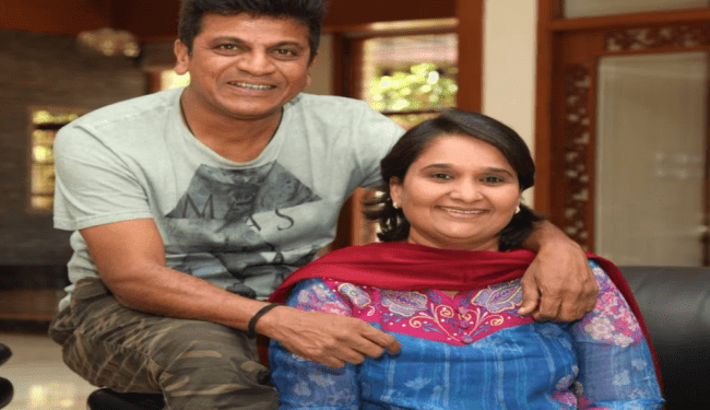 ಪತ್ನಿ ಗೀತಾ ಎಂಪಿ ಆಗುವುದನ್ನು ನೋಡುವ ಆಸೆ ಇದೆ : ಶಿವಣ್ಣ ಮಾತಿನ ಹಿಂದಿದೆ ದೊಡ್ಡ ಕಥೆ..!