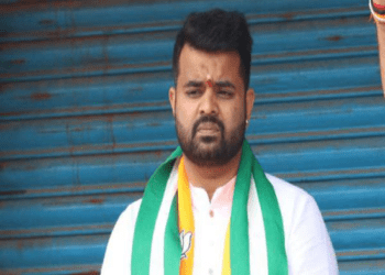 ಹೆಚ್.ಡಿ.ರೇವಣ್ಣ ಎ1. ಪ್ರಜ್ವಲ್‌ ರೇವಣ್ಣ ಎ2 : ಕುಮಾರಸ್ವಾಮಿ ಮಗನನ್ನು ಸಂಪೂರ್ಣ ಕೈಬಿಟ್ಟರಾ..?