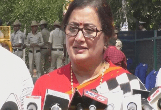 ಅಂಬರೀಷ್‌ ಹೆಸರಲ್ಲಿ ಸಮಾಜಸೇವೆ ಆರಂಭಿಸಿದ ಸುಮಲತಾ : ಸದ್ಯಕ್ಕಿದು ಮಂಡ್ಯ ವಿದ್ಯಾರ್ಥಿಗಳಿಗೆ ಮಾತ್ರ..!