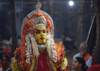 ಮತ್ತೊಮ್ಮೆ ಮಾತು ಉಳಿಸಿಕೊಂಡ ಪಂಜುರ್ಲಿ ದೈವ : ಕೊಲೆ ಆರೋಪಿ ಸ್ವತಃ ಬಂದು ಪೊಲೀಸರಿಗೆ ಶರಣಾದ..!