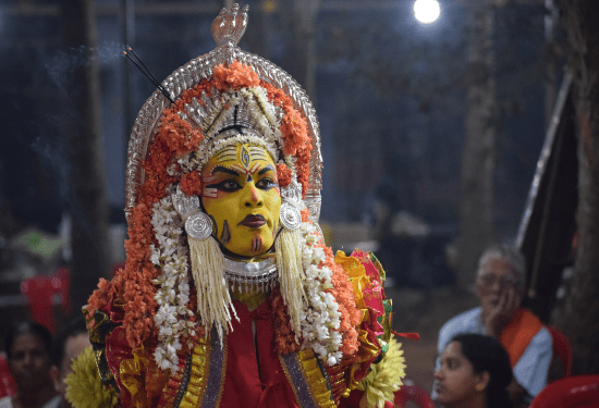 ಮತ್ತೊಮ್ಮೆ ಮಾತು ಉಳಿಸಿಕೊಂಡ ಪಂಜುರ್ಲಿ ದೈವ : ಕೊಲೆ ಆರೋಪಿ ಸ್ವತಃ ಬಂದು ಪೊಲೀಸರಿಗೆ ಶರಣಾದ..!