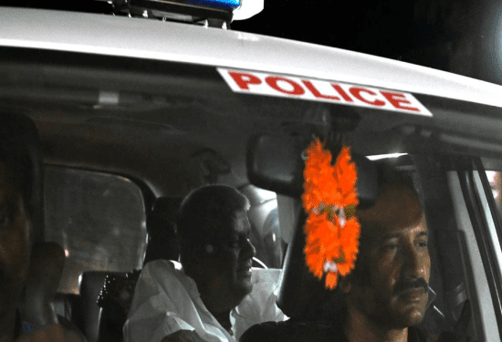 ರೇವಣ್ಣ ಅರೆಸ್ಟ್‌ ಆಗಿದ್ದು ವಿಡಿಯೋ ಕೇಸಿನಲ್ಲಿ ಅಲ್ಲ.. ಕಿಡ್ನಾಪ್‌ ಕೇಸಿನಲ್ಲಿ : ಭವಾನಿ ಕೂಡ ಅರೆಸ್ಟ್‌ ಆಗ್ತಾರಾ..?