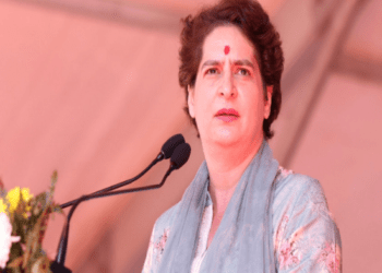 ಬಿಜೆಪಿಗೆ ಲಾಭ ತಪ್ಪಿಸಲು ಚುನಾವಣೆಗೆ ಸ್ಪರ್ಧಿಸಿಲ್ಲ : ಪ್ರಿಯಾಂಕಾ ಗಾಂಧಿ