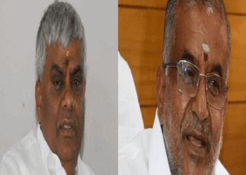 ಜೈಲಿನಲ್ಲಿ ಕಣ್ಣೀರಿಟ್ಟ ರೇವಣ್ಣ.. ಧೈರ್ಯ ತುಂಬಿದ ಜಿಟಿ ದೇವೇಗೌಡ  : ಜಾಮೀನು ಸಿಕ್ಕರೂ.. ಕಾನೂನು ಬಿಡಲ್ಲ