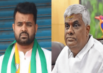 ರೇವಣ್ಣಗೆ ಹೊಟ್ಟೆನೋವು.. ಆಸ್ಪತ್ರೆಗೆ : ಪ್ರಜ್ವಲ್‌ʻಗೆ ಬ್ಲೂಕಾರ್ನರ್‌ ನೋಟಿಸ್‌.. ಅಲ್ಲಿ ಇರಕ್ಕಾಗಲ್ಲ.. ಇಲ್ಲಿಗೆ ಬಂದರೆ..