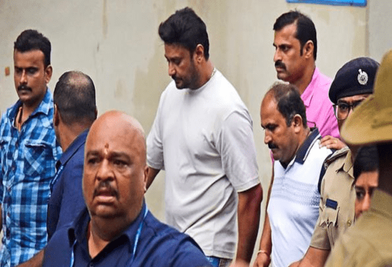 ಊಟಕ್ಕೆ ಪ್ರಾಬ್ಲಂ ಇದ್ರೂ.. ಜೈಲಲ್ಲಿ ಬಿಂದಾಸ್‌ ಆಗಿದ್ದಾರೆ ದರ್ಶನ್‌ : ರಾಜಕಾರಣಕ್ಕೆ ಬರ್ತಾರಂತೆ..!