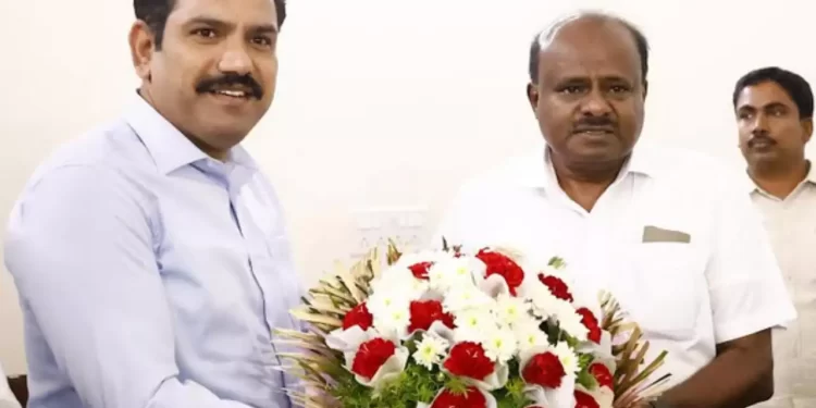 ವಿಜಯೇಂದ್ರ ಜೊತೆ ಜಂಟಿ ಪಾದಯಾತ್ರೆಗೆ ಉಲ್ಟಾ ಹೊಡೆದಿದ್ದೇಕೆ ಕುಮಾರಸ್ವಾಮಿ..? ಹಾಸನ ರಾಜಕೀಯ ಕಾರಣವಾಯ್ತಾ..?