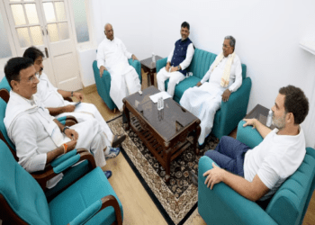 ಮುಡಾದಲ್ಲಿ ಭಯ ಬೇಡ.. ನಿಮ್ಮೊಂದಿಗೆ ನಾವಿದ್ದೇವೆ : ಸಿಎಂ ಸಿದ್ಧರಾಮಯ್ಯಗೆ ರಾಹುಲ್‌ ಗಾಂಧಿ, ಖರ್ಗೆ, ಡಿಕೆಶಿ ಫುಲ್‌ ಸಪೋರ್ಟ್..!