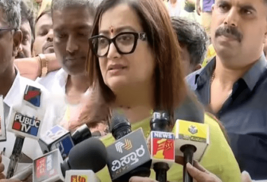 ದರ್ಶನ್‌ ಜೈಲಲ್ಲಿ ಇದ್ದಾನೆ ಅಂತಾ ಹೈಲೈಟ್‌ ಮಾಡ್ತಿದ್ದೀರಿ.. : ಮೀಡಿಯಾಗಳಿಗೆ ಸುಮಲತಾ ಅಂಬರೀಷ್‌ ಪಾಠ