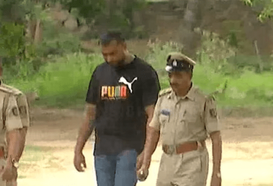 ದರ್ಶನ್‌ ಶನಿವಾರದ ಕಂಪ್ಲೀಟ್‌ ರೌಂಡಪ್‌ : ಟಾಯ್ಲೆಟ್‌ ಸಮಸ್ಯೆ. ವಿಜಯಲಕ್ಷ್ಮಿ ಎದುರು ಕಣ್ಣೀರು. ಪವಿತ್ರಾ ಗೌಡ ಜಾಮೀನು ಅರ್ಜಿ ವಜಾ..!