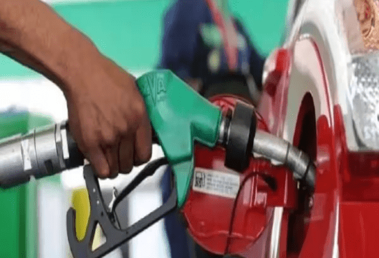 ಜಾಗತಿಕ ಮಾರುಕಟ್ಟೆ ಪ್ರಕಾರ ಪೆಟ್ರೋಲ್‌, ಡೀಸೆಲ್‌ ದರ ಎಷ್ಟಿರಬೇಕು..? ಮೋದಿ ಲೆಕ್ಕ V/S ಮಲ್ಲಿಕಾರ್ಜುನ ಖರ್ಗೆ ಲೆಕ್ಕ..!