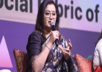 ಮಲಯಾಳಂ ಚಿತ್ರಗಳಲ್ಲಿ ʻಬಾಗಿಲು ಬಡಿಯುವ ಅನುಭವʼ ಬಿಚ್ಚಿಟ್ಟ ಸುಮಲತಾ ಅಂಬರೀಷ್‌