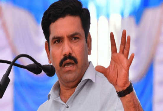 ತಿರುಗಿ ಬೀಳ್ತಿದ್ದಾರೆ ವಿಜಯೇಂದ್ರ ಯಡಿಯೂರಪ್ಪ : ಯತ್ನಾಳ್‌ ಪಡೆ ಈಗ ವಿರುದ್ಧ ಬಹಿರಂಗ ಸಮರ. ಶಕ್ತಿ ತುಂಬಿದ್ದು ಯಾರು..?