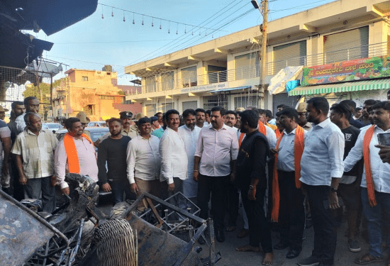 ಇವರು ಕಾಂಗ್ರೆಸ್ಸಿನ ಮಂತ್ರಿ, ಶಾಸಕರ ಮನೆಗೂ ನುಗ್ಗುವ ದಿನ ದೂರ ಇಲ್ಲ : ನಾಗಮಂಗಲ ಗಲಭೆ ಕುರಿತು ವಿಜಯೇಂದ್ರ ಎಚ್ಚರಿಕೆ..!