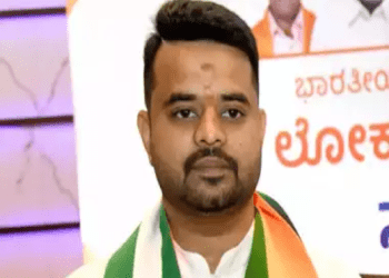 ಒಬ್ಬರಲ್ಲ.. ಇಬ್ಬರ ಸೀರೆಗಳಲ್ಲಿ ಸಿಕ್ಕಿತು ಪ್ರಜ್ವಲ್‌ ರೇವಣ್ಣ DNA ಸಾಕ್ಷಿ