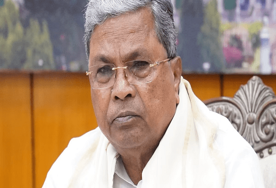 ಸಂಥಿಂಗ್‌ ಈಸ್‌ ರಾಂಗ್‌ : ಮಧ್ಯರಾತ್ರಿವರೆಗೂ ಕೆಲಸ ಮಾಡಿ ಫೈಲ್‌ ಕ್ಲಿಯರ್‌ ಮಾಡಿದ ಸಿಎಂ ಸಿದ್ದರಾಮಯ್ಯ..!