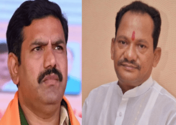 ವಿಜಯೇಂದ್ರ ಪರವೂ ಹೆಚ್ಚಿದ ಬೆಂಬಲ. ಯತ್ನಾಳ್‌ ಬಣದ ಎಚ್ಚರದ ಹೆಜ್ಜೆ : ಲಿಂಬಾವಳಿ ದೆಹಲಿಯಲ್ಲಿ..