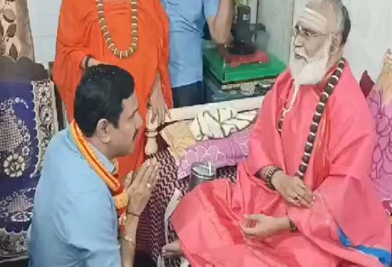 ವಿಜಯೇಂದ್ರ ಬೆಂಬಲಕ್ಕೆ ರಂಭಾಪುರಿ ಶ್ರೀ : ಹೇಳಿದ ಬುದ್ದಿ ಮಾತೇನು..?