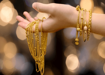 ಚಿನ್ನ ಅಡ ಇಡೋವ್ರೂ.. ಮಾರೋವ್ರೂ.. ನೋಡಲೇಬೇಕು..!