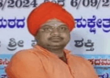 ರೆಡ್‌ ಹ್ಯಾಂಡ್‌ ಆಗಿ ಸಿಕ್ಕಿಬಿದ್ದ ಮತ್ತೊಬ್ಬ ಸ್ವಾಮೀಜಿ : ಮಠದಿಂದ ಗೇಟ್‌ ಪಾಸ್..!‌