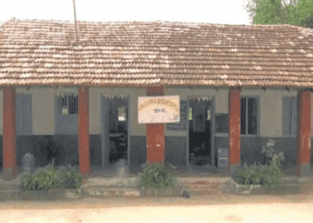 ಮಕ್ಕಳು ಶಾಲೆ ಬಿಟ್ಟಿದ್ದಕ್ಕೆ ಕಾರಣ ದಲಿತ ಮಹಿಳೆ ಅಡುಗೆ ಅಲ್ಲ : ಶಿಕ್ಷಕರ ಕೊರತೆ..!