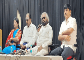 ʻಹಿಂದೂʼ ಎಂದು ಬರೆಸಬೇಡಿ : ಮತ್ತೆ ವೀರಶೈವ ಲಿಂಗಾಯತ ಪ್ರತ್ಯೇಕ ಧರ್ಮದ ಕೂಗು..!