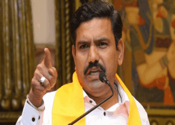 ವಿಜಯೇಂದ್ರ & ಟೀಂಗೆ ʻಪ್ರಿಯಾಂಕ್‌ ತಂತ್ರʼ ಹೇಳಿದ ಕುಮಾರಸ್ವಾಮಿ..!