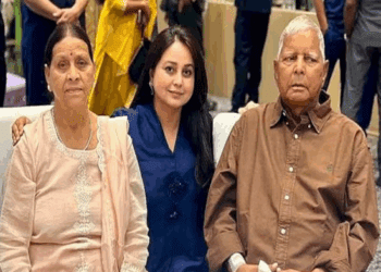 ಲಾಲೂ ಕುಟುಂಬ ಛಿದ್ರ ಛಿದ್ರ : ಕಿಡ್ನಿ ಕೊಟ್ಟವಳಿಗೆ ಚಪ್ಪಲಿ ಏಟು.. ಅಣ್ಣ, ತಮ್ಮ, ಅಕ್ಕ, ತಂಗಿ ಎಲ್ಲರೂ ದೂರ ದೂರ